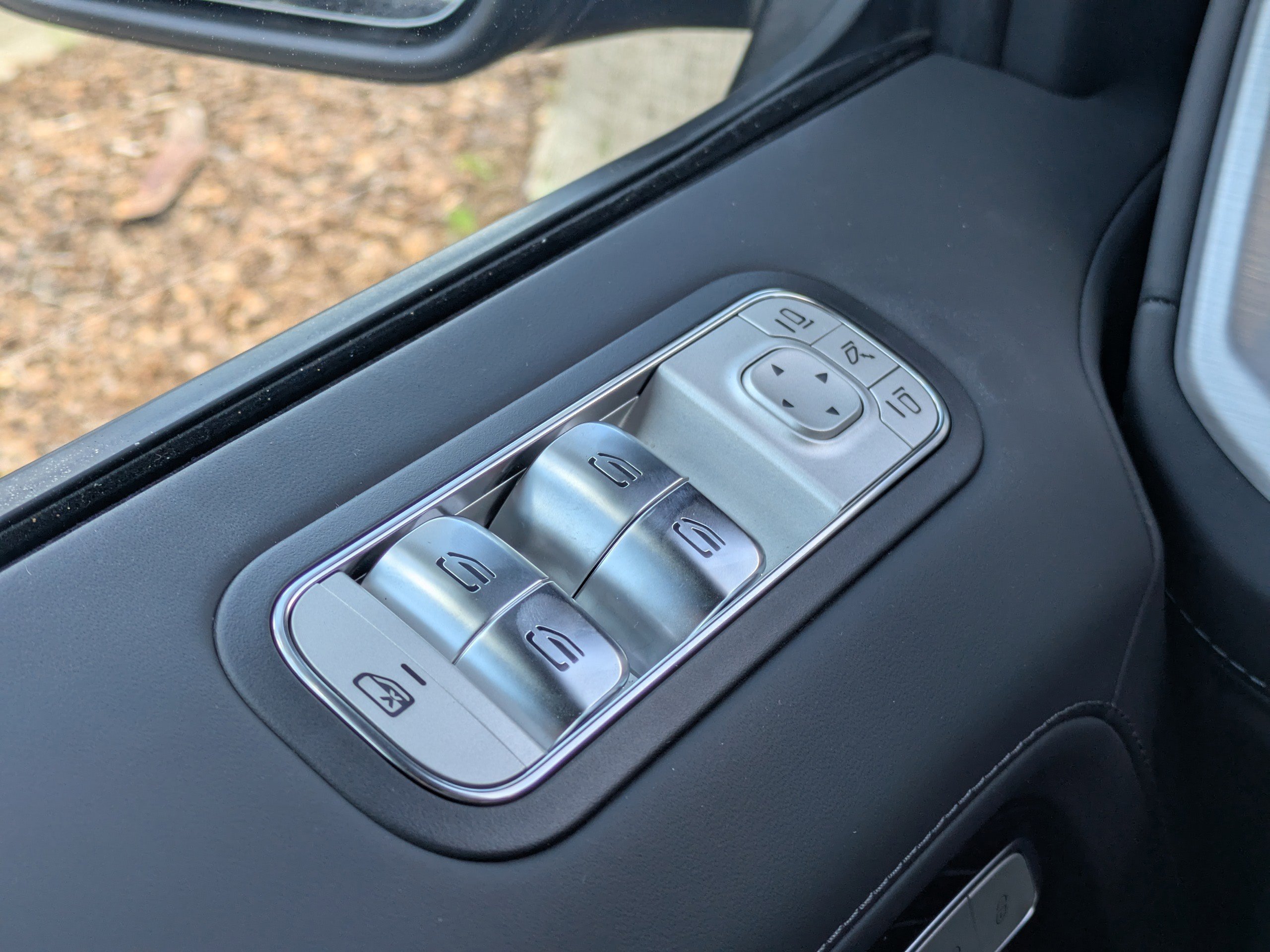 2025 Mercedes Benz G photo 26