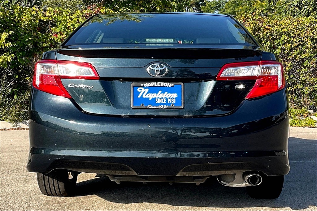 2014 Toyota Camry L photo 4