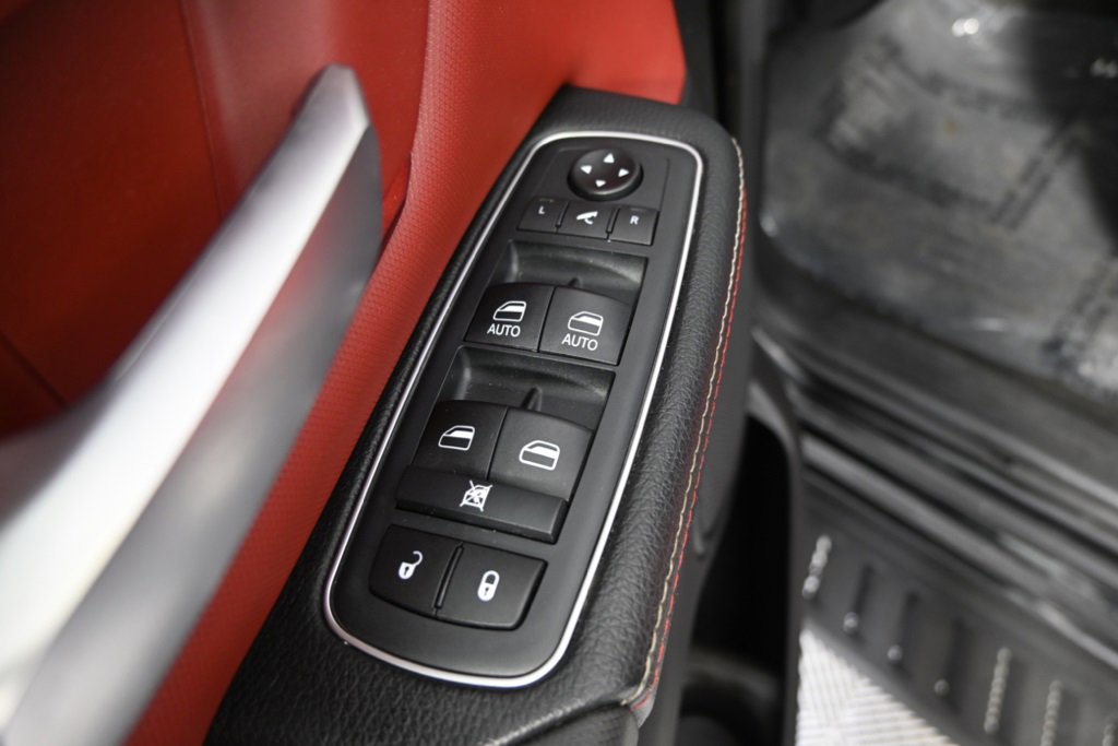 2020 Ram 1500 Rebel photo 19