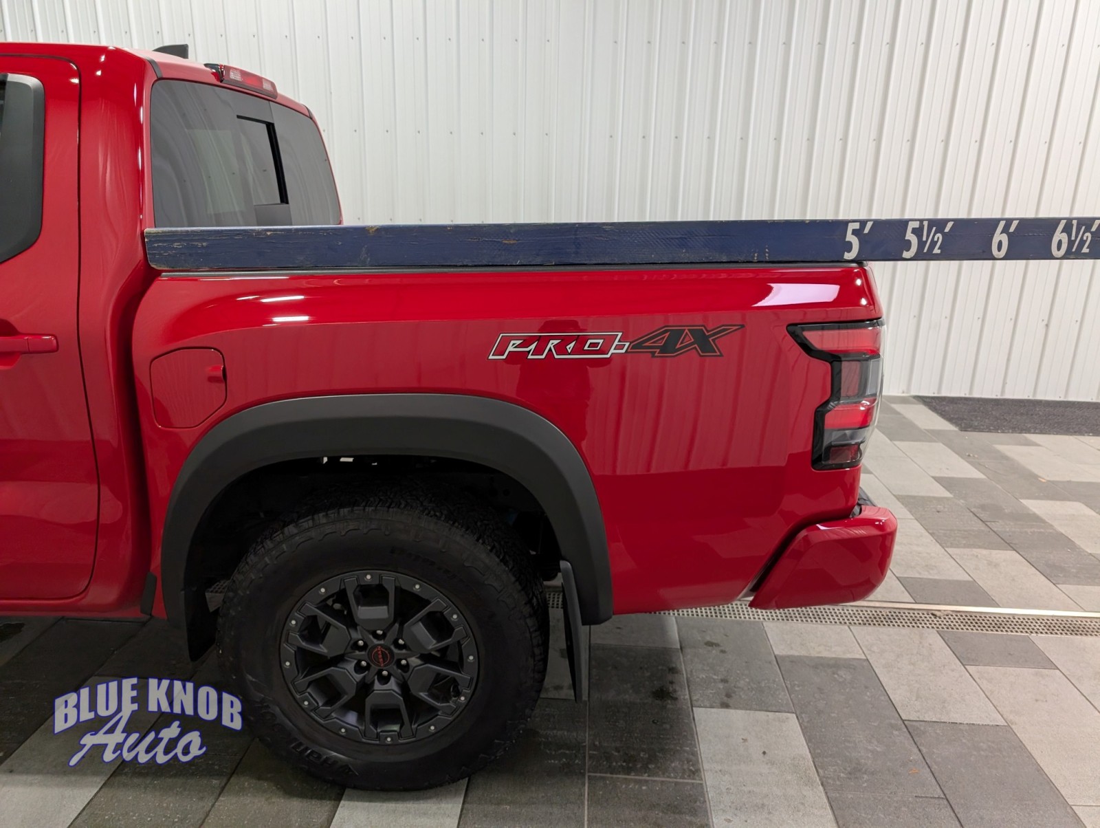 2024 Nissan Frontier PRO-4X photo 3