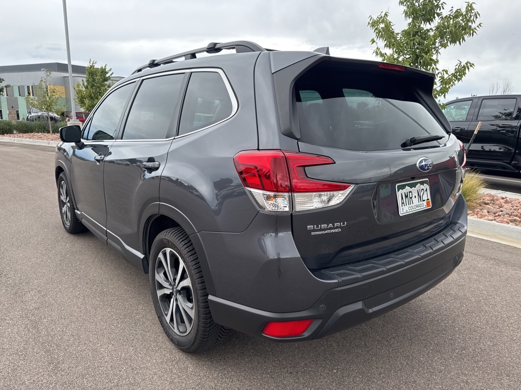 2021 Subaru Forester Limited photo 4