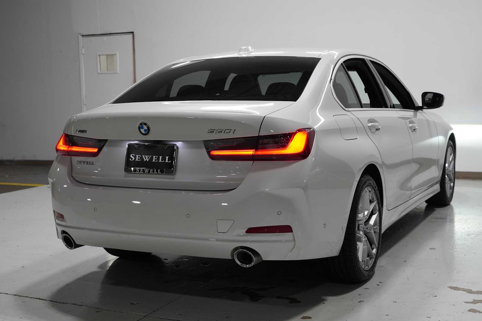 2025 Bmw 330i xDrive photo 4