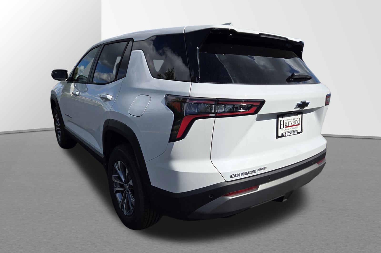 2026 Chevrolet Equinox LT photo 4