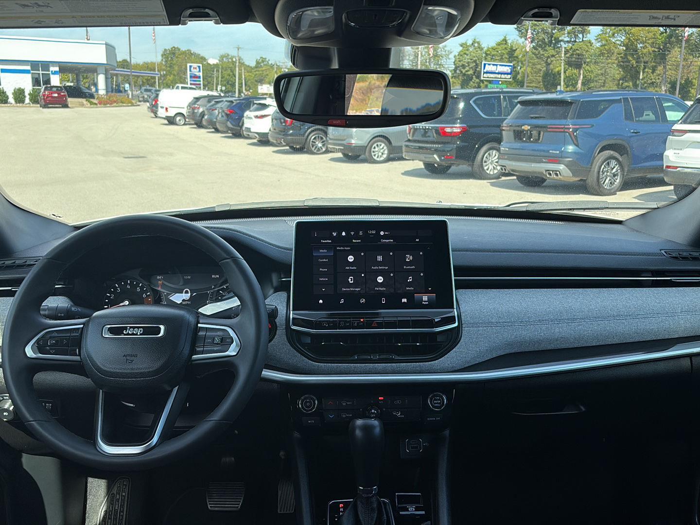 2024 Jeep Compass Latitude photo 4