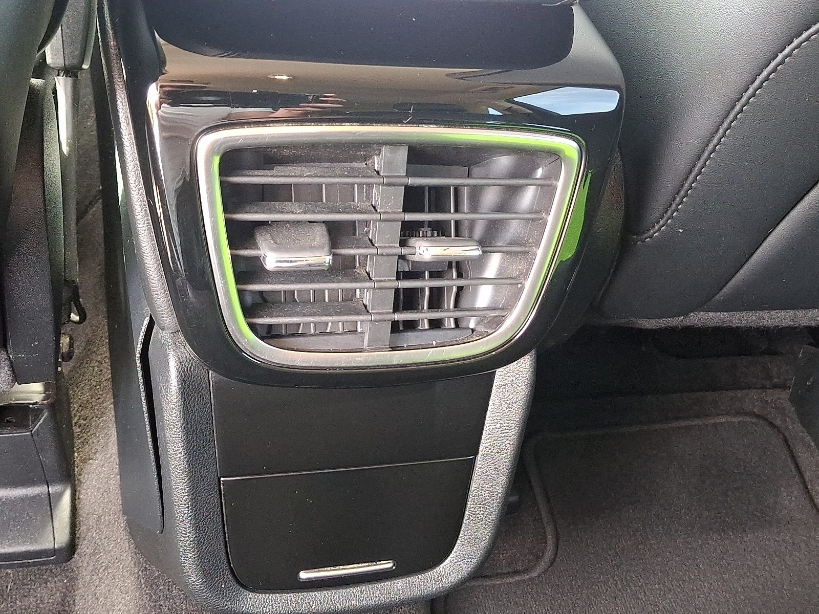 2021 Lincoln Nautilus Standard photo 11