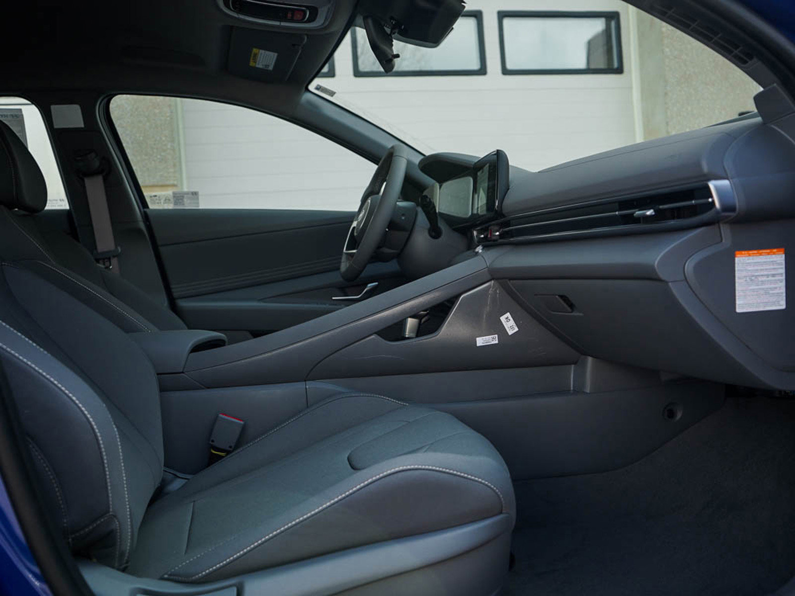 2025 Hyundai Elantra Hybrid SEL Sport photo 8