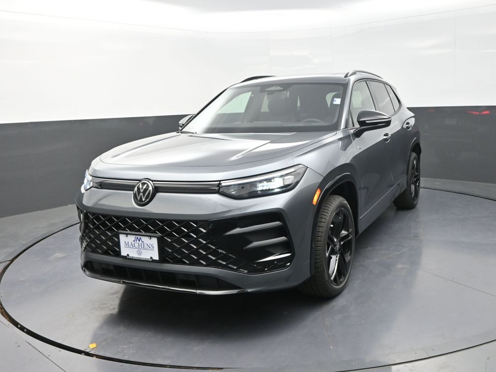 2026 Volkswagen Tiguan SE R-Line Black photo 2