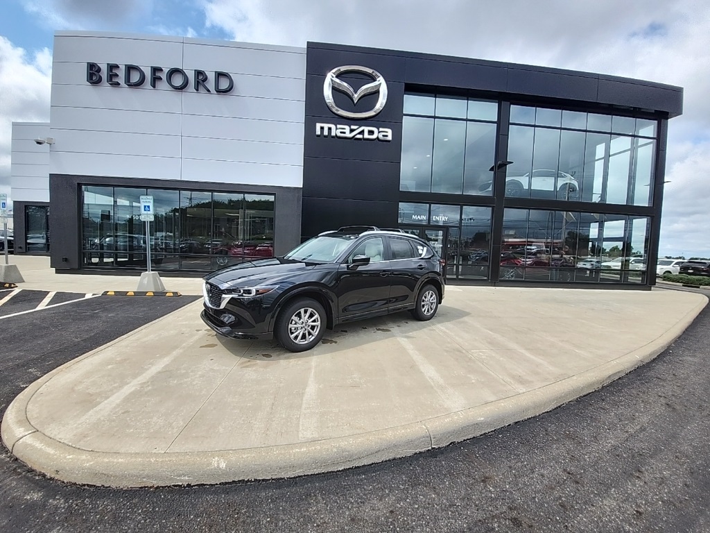 2025 Mazda CX-5 2.5 S Preferred photo 8