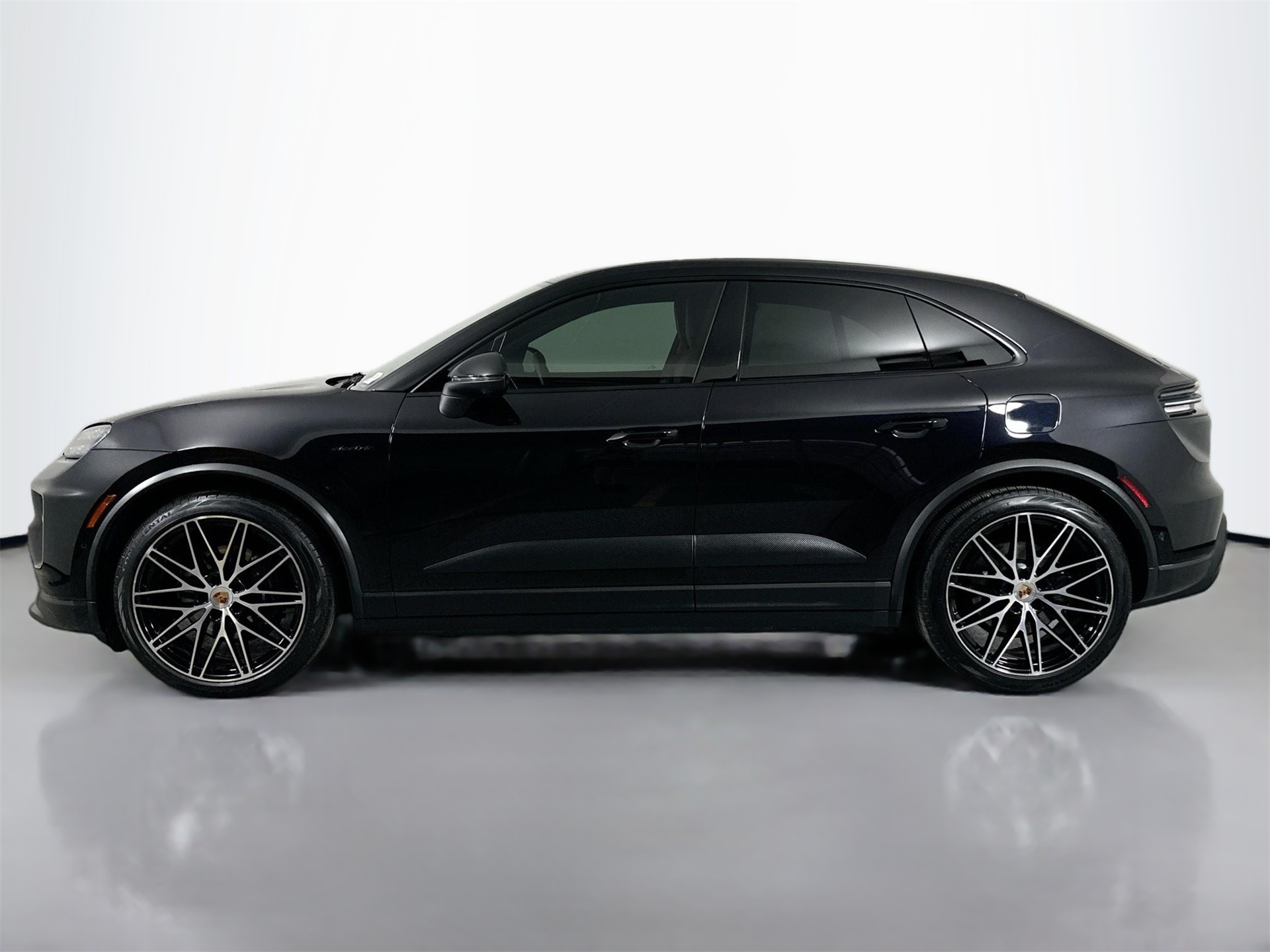 Certified 2025 Porsche Macan Base with VIN WP1AA2XA0SL000248 for sale in Fort Worth, TX