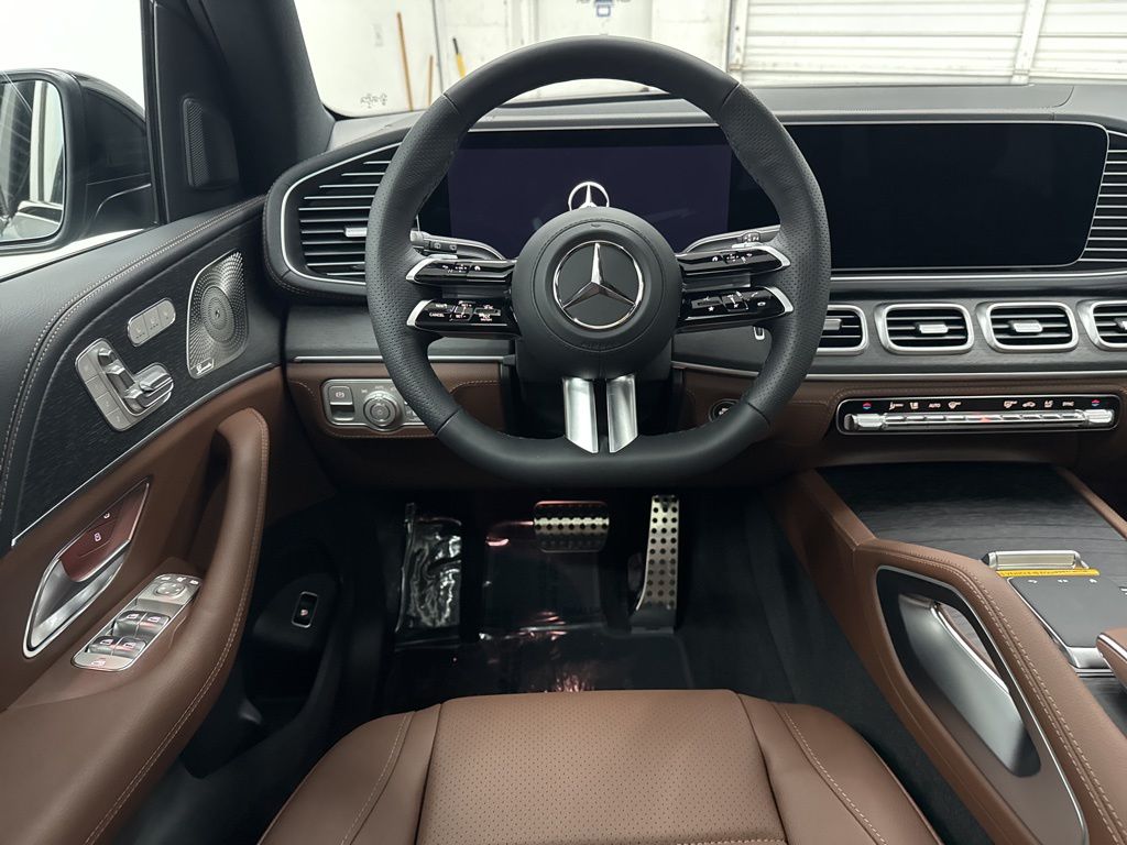 2026 Mercedes Benz GLS 450 4MATIC photo 19