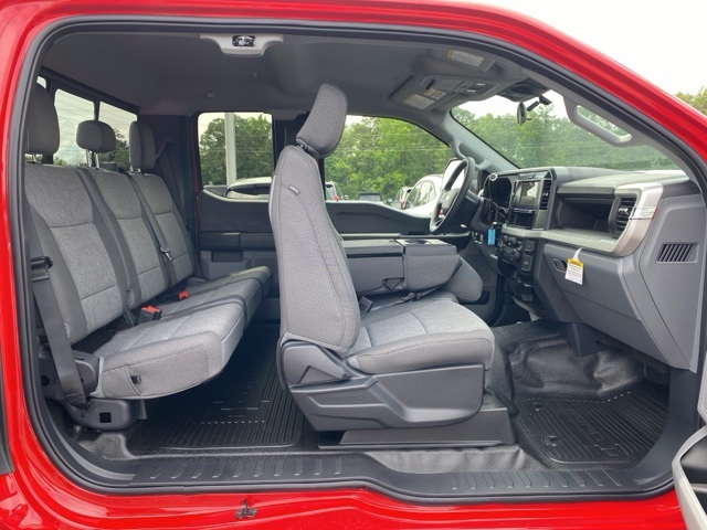 2025 Ford F-250 XL photo 16