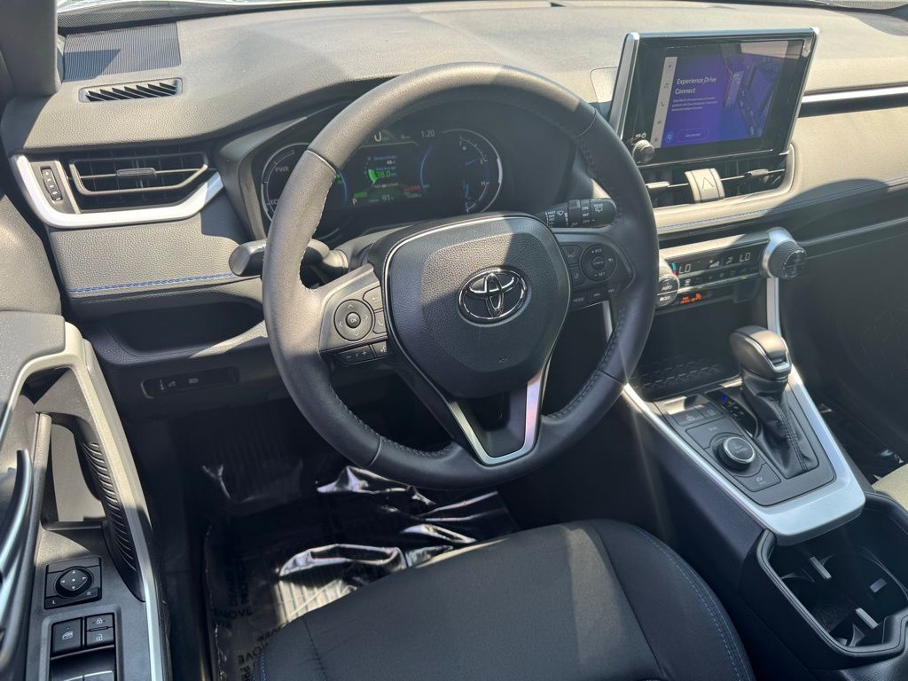 2024 Toyota RAV4 Hybrid SE photo 20
