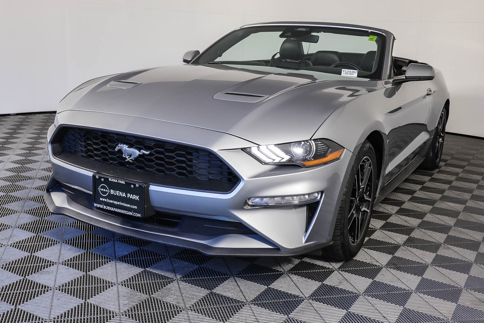 2022 Ford Mustang EcoBoost Premium photo 3