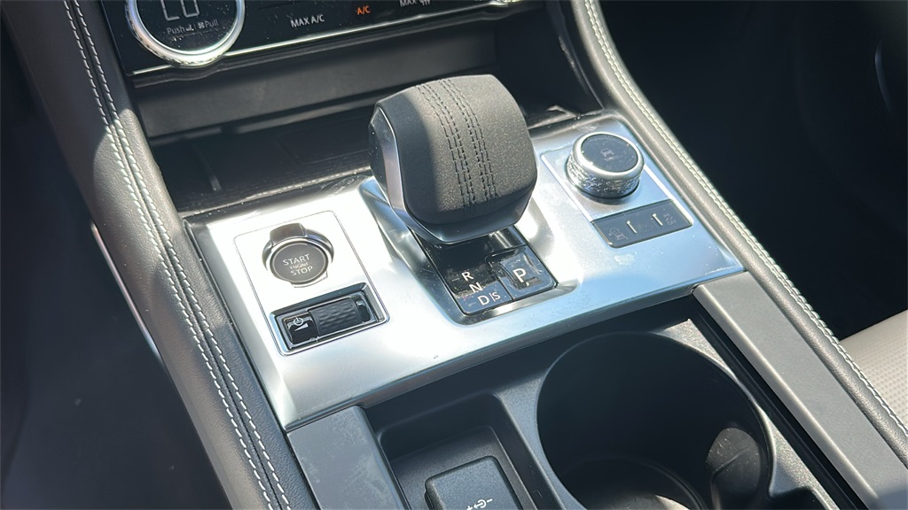 2026 Jaguar F-PACE P400 R-Dynamic S photo 21