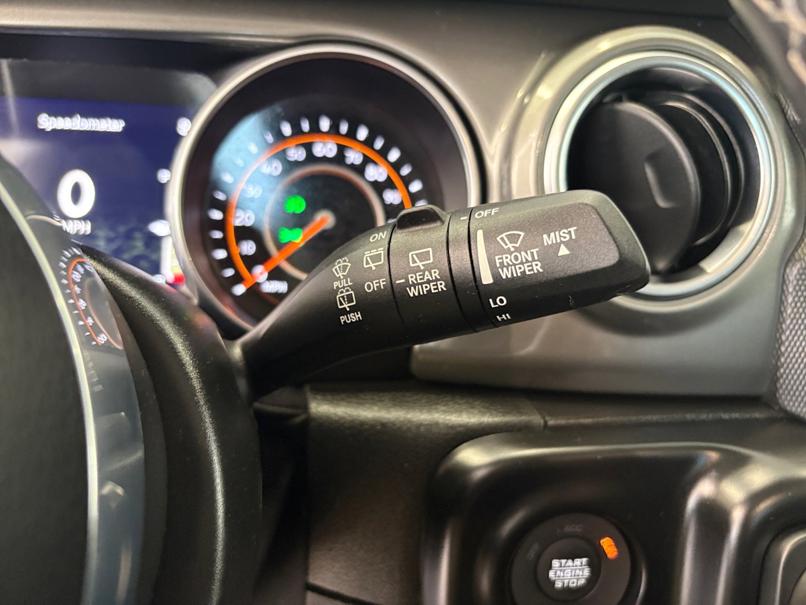 2021 Jeep Wrangler Unlimited Sahara photo 18