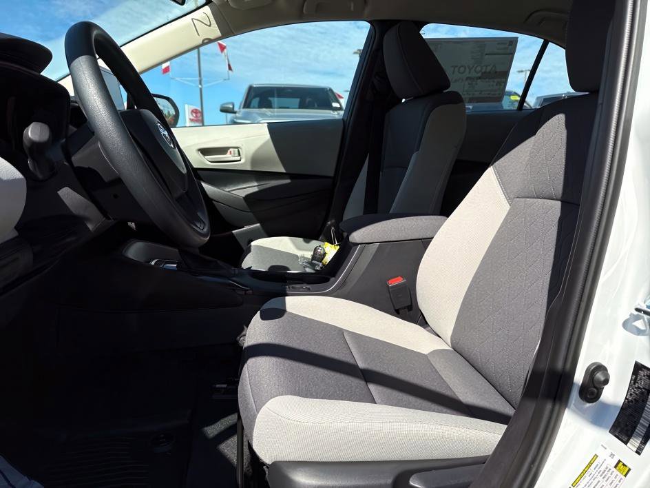 2026 Toyota Corolla LE photo 6