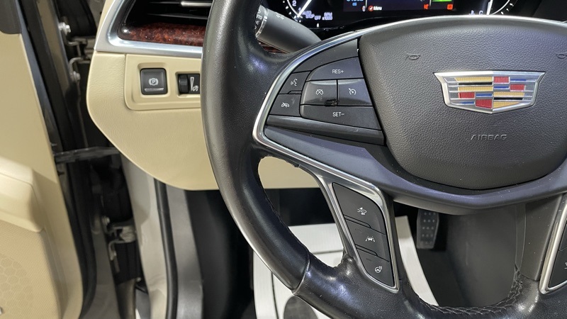 2019 Cadillac XT5 Luxury photo 23