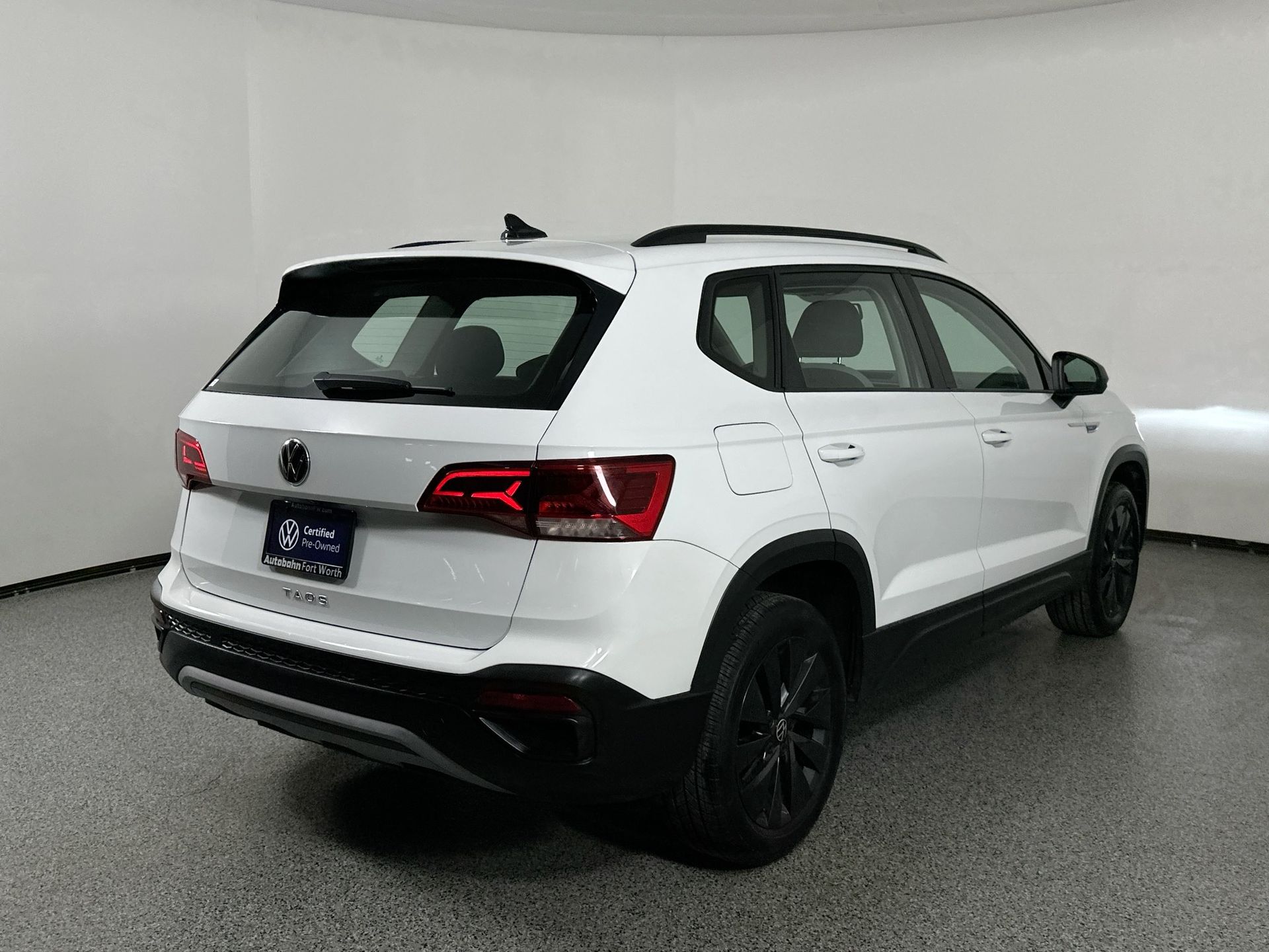2022 Volkswagen Taos S photo 4