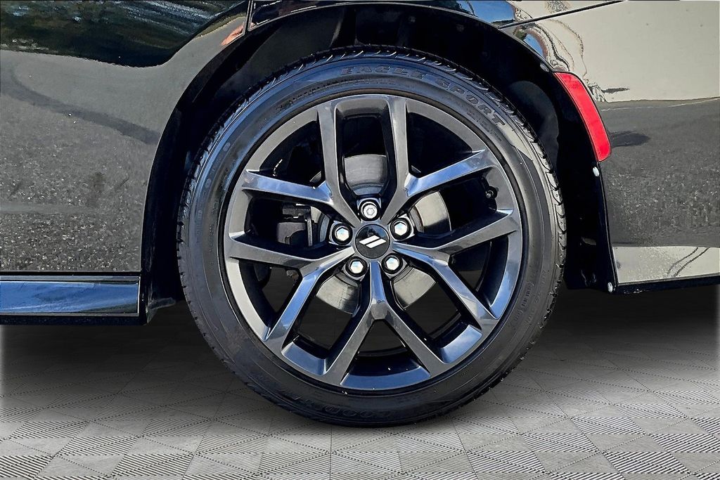 2019 Dodge Charger R/T photo 30