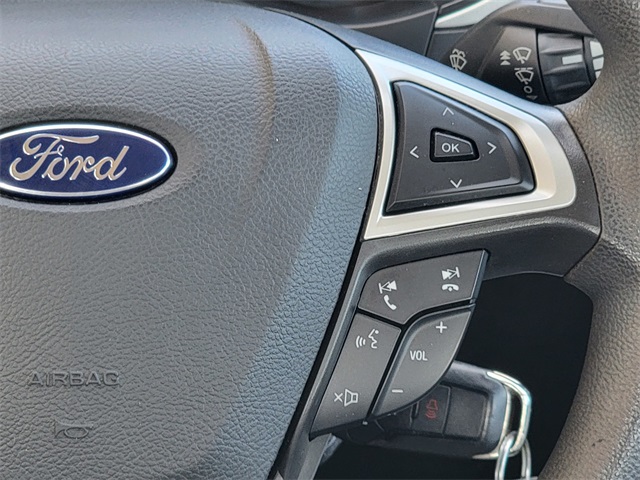 2016 Ford Fusion S photo 27