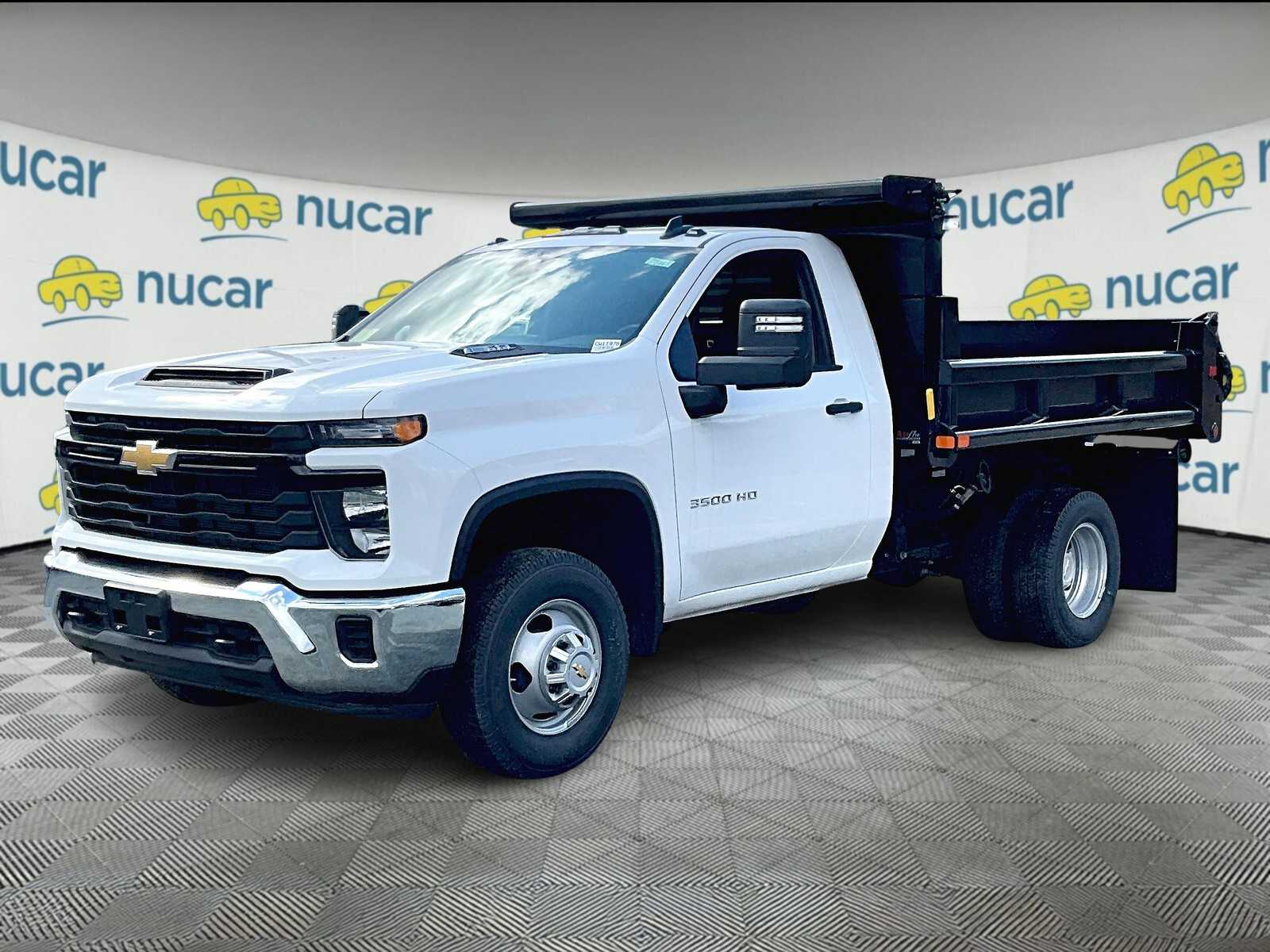 2025 Chevrolet Silverado 3500HD Work Truck photo 3