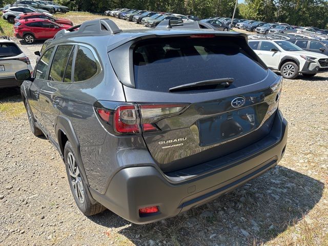 2025 Subaru Outback Premium photo 2