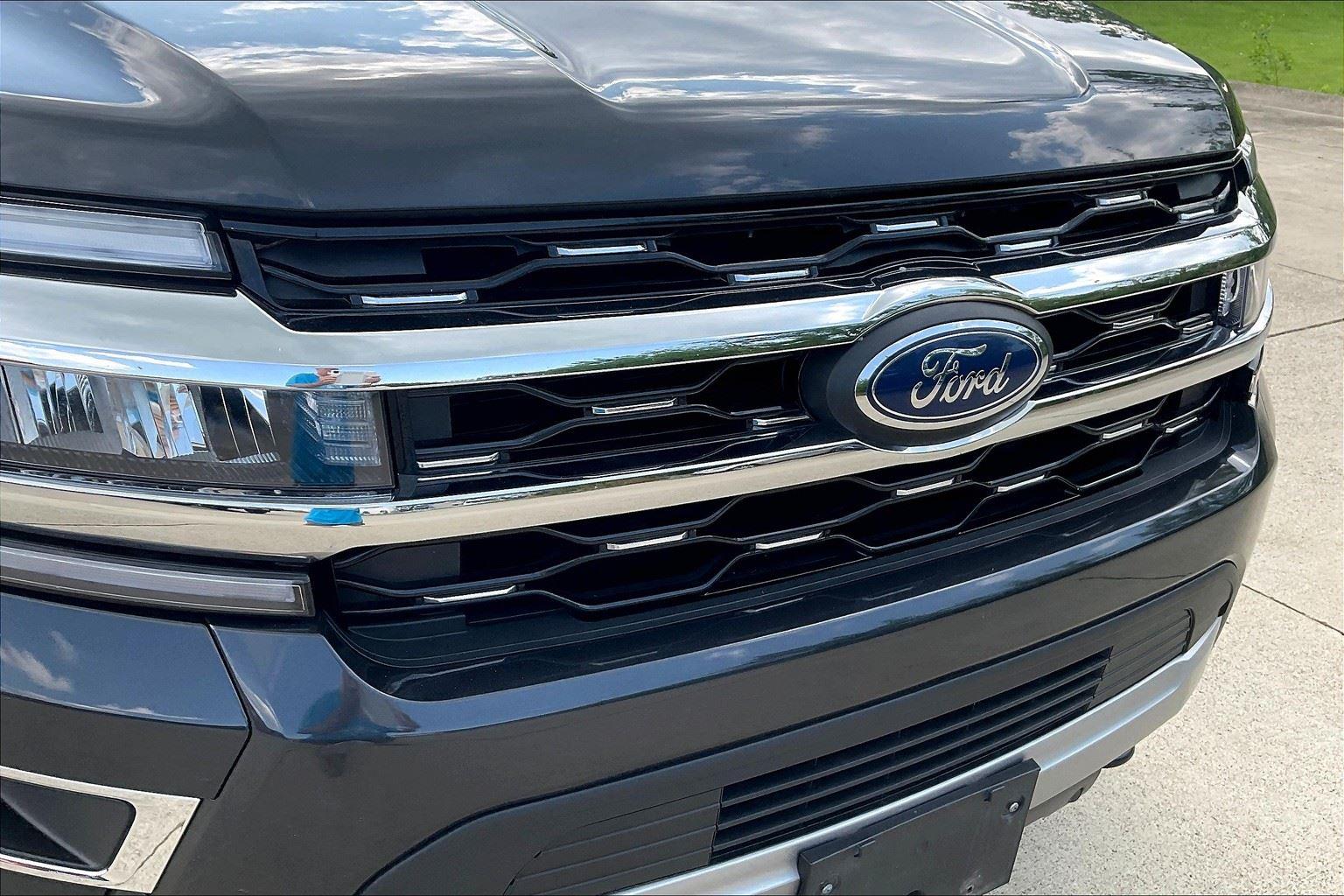 2023 Ford Expedition Limited photo 27