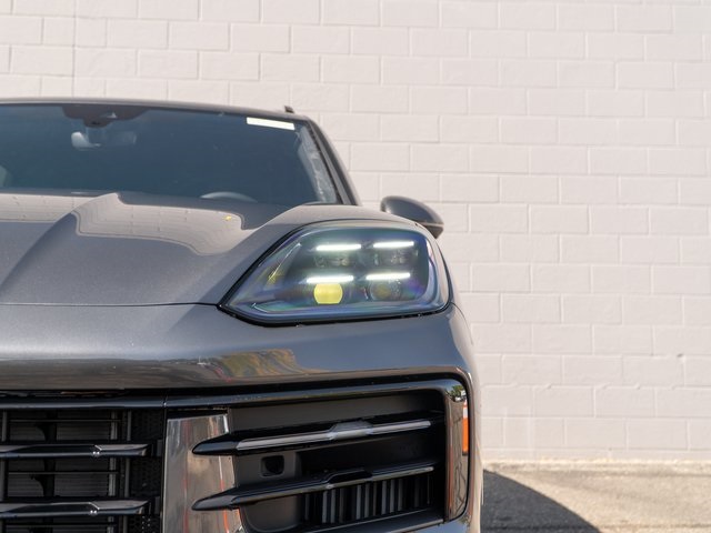 2026 Porsche Cayenne E-Hybrid photo 10