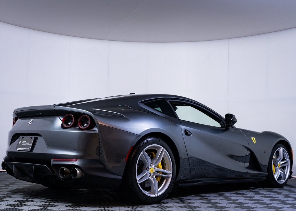 Certified Used 2018 Grigio Silverstone Metallic Ferrari Base image 11