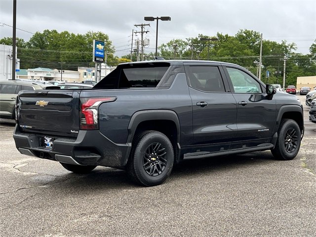 2025 Chevrolet Silverado EV LT photo 4