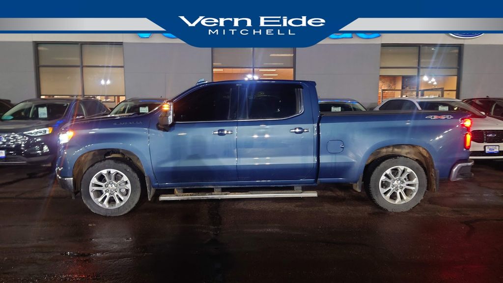 2024 Chevrolet Silverado 1500 LTZ's photo