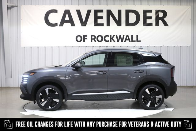 2025 Nissan Kicks SR photo 3