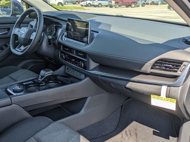 2026 Nissan Rogue SV photo 26
