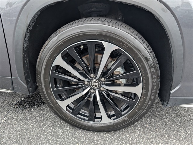 2021 Toyota Highlander XSE photo 10