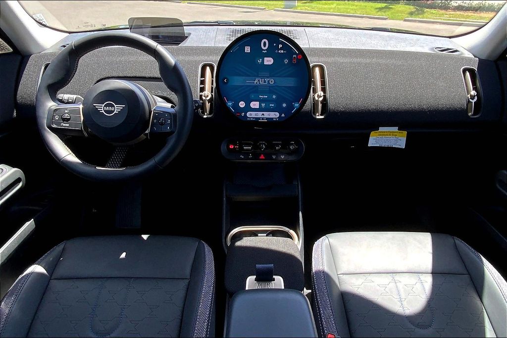 2025 Mini Countryman ALL4 Classic photo 14