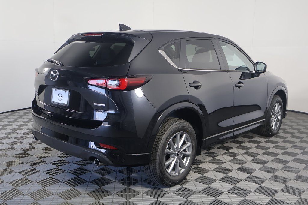 2025 Mazda CX-5 2.5 S Preferred photo 2
