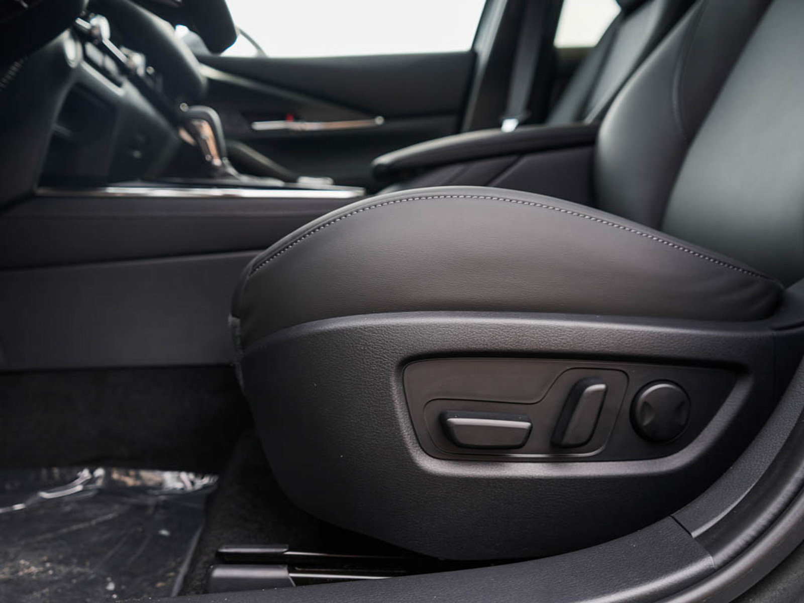 2025 Mazda CX-30 2.5 S Preferred photo 16