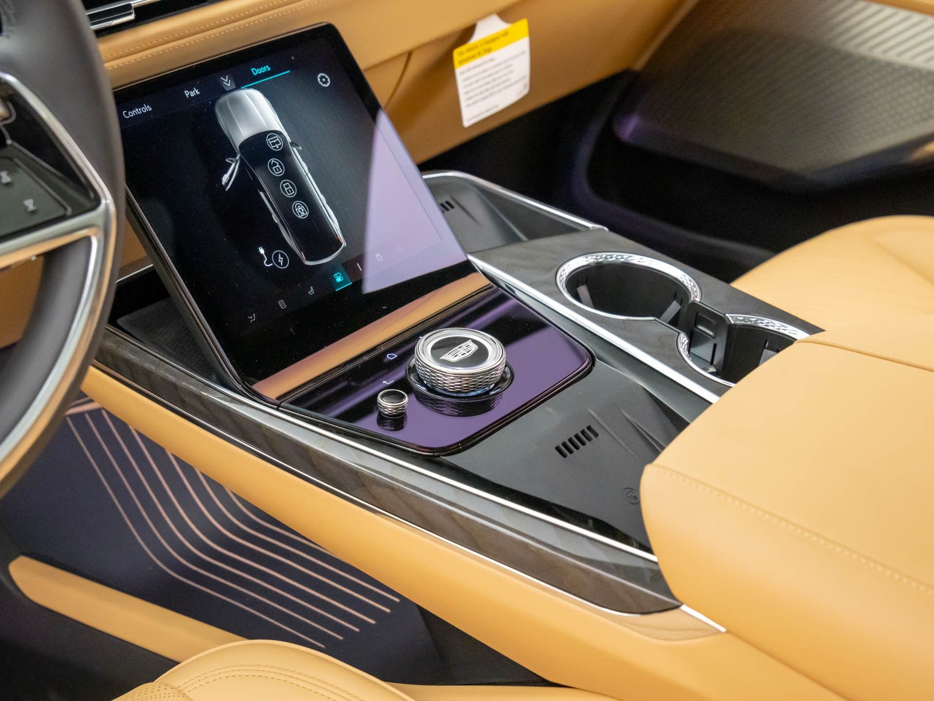 2025 Cadillac Escalade IQ Luxury photo 12