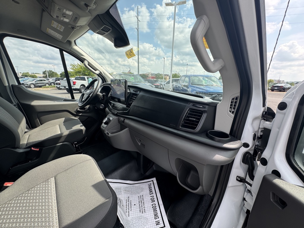 2025 Ford Transit photo 18