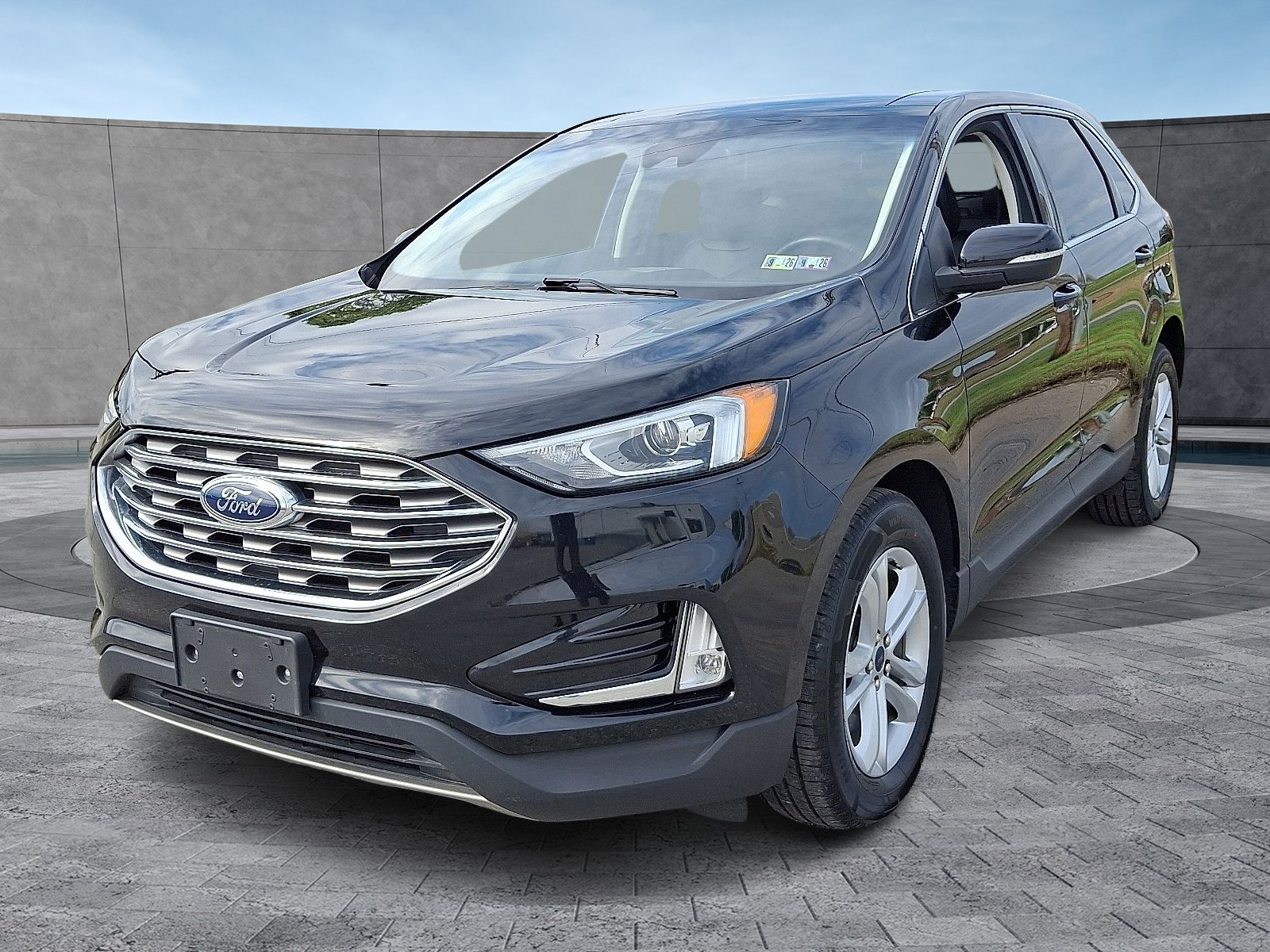 2020 Ford Edge SEL Sport photo 4