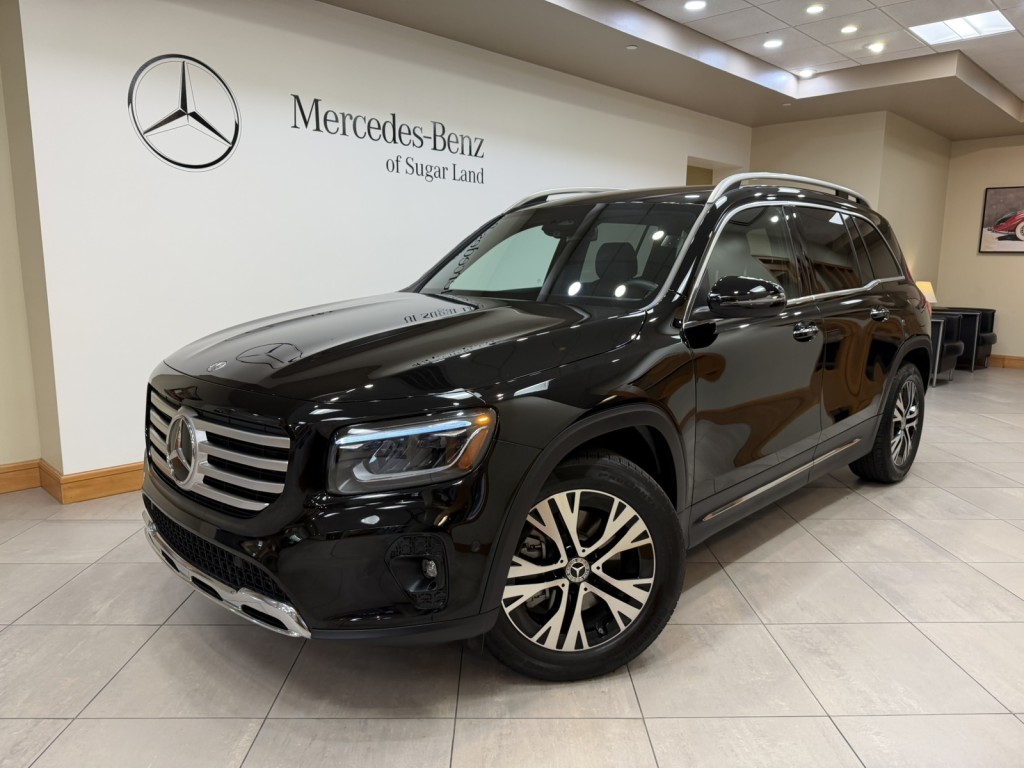 2026 Mercedes-Benz GLB GLB 250's photo