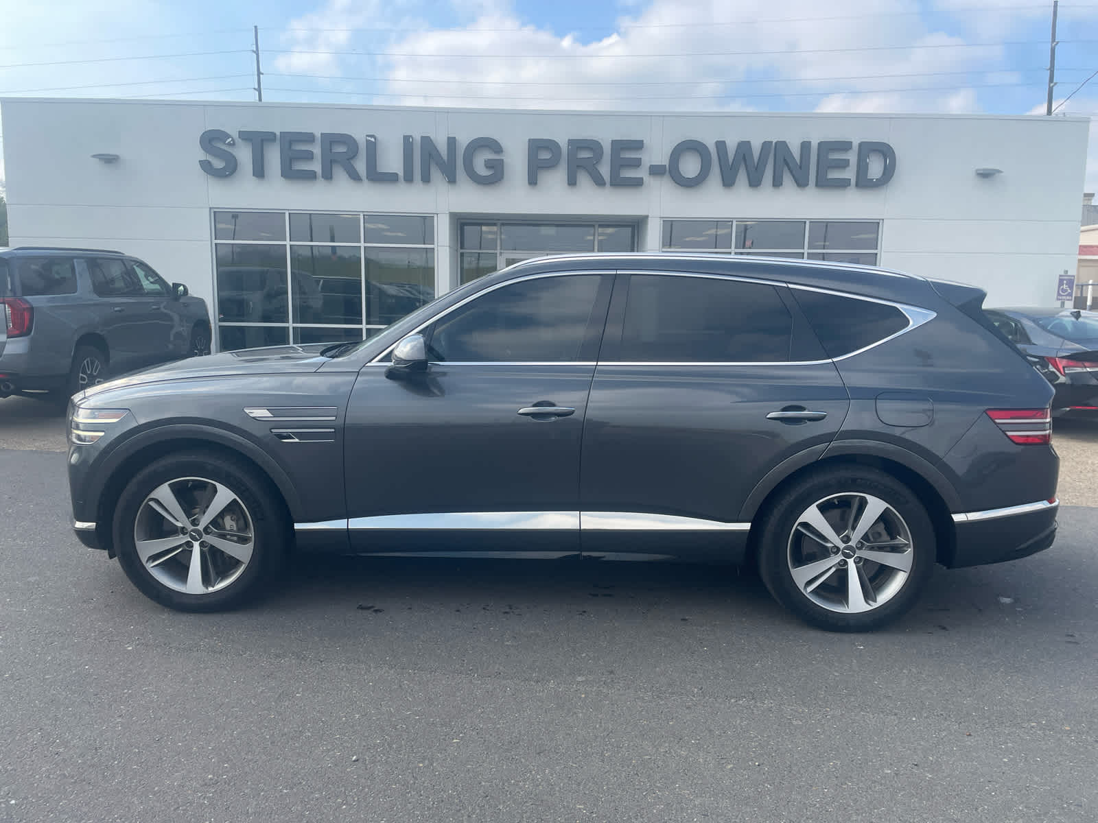 2022 GENESIS GV80 Standard's photo