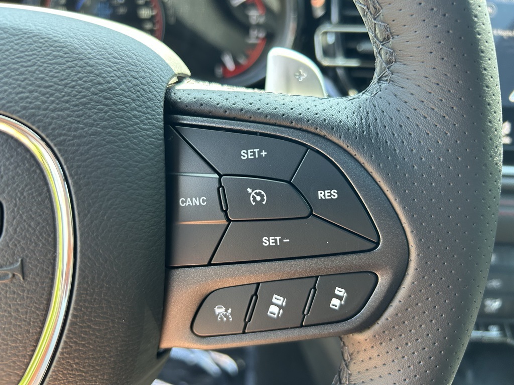2025 Dodge Durango R/T Plus photo 12