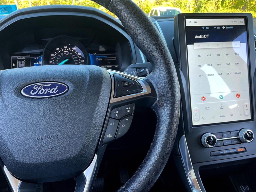 2023 Ford Edge Titanium photo 23