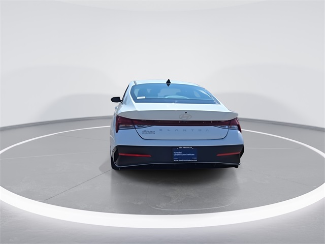 2025 Hyundai Elantra SEL Convenience photo 7