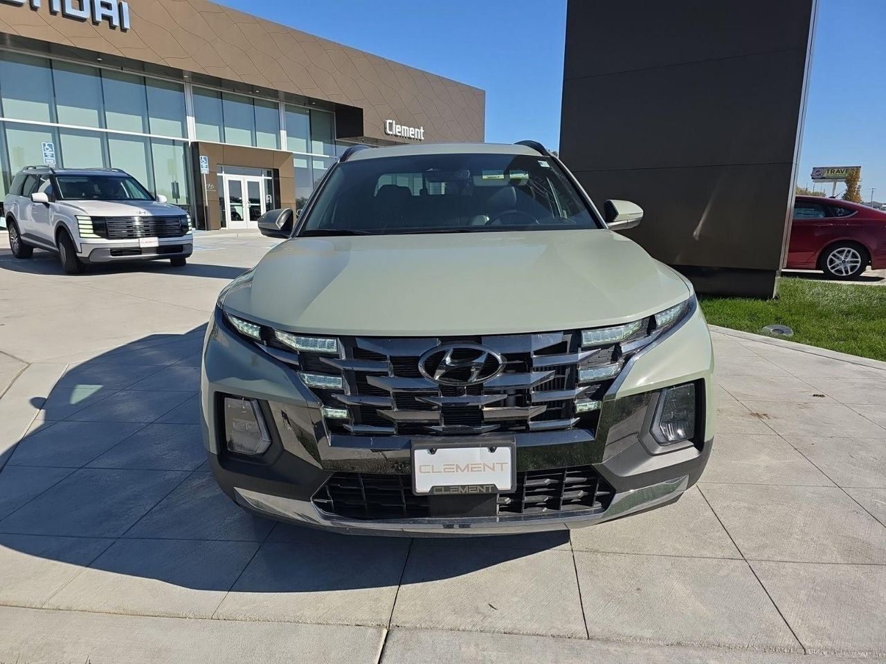 2024 Hyundai Santa Cruz Limited photo 2