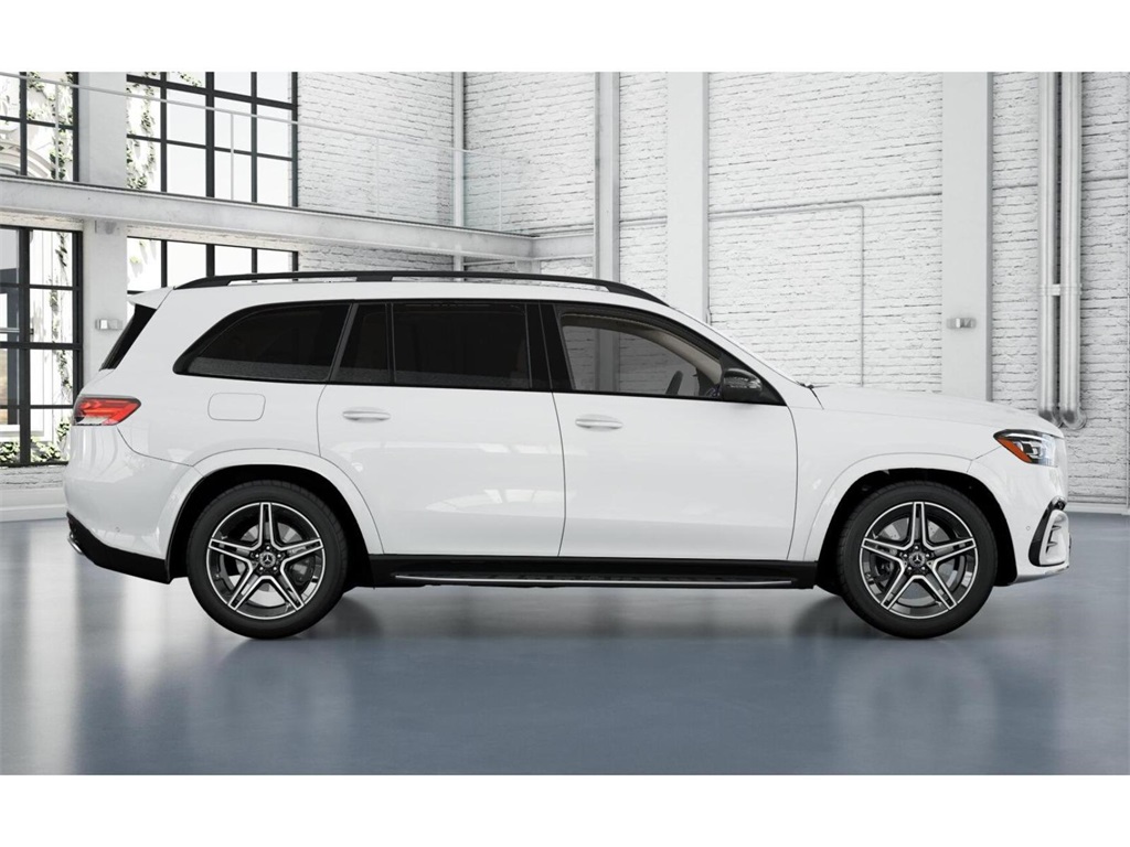 2026 Mercedes Benz GLS 450 4MATIC photo 2