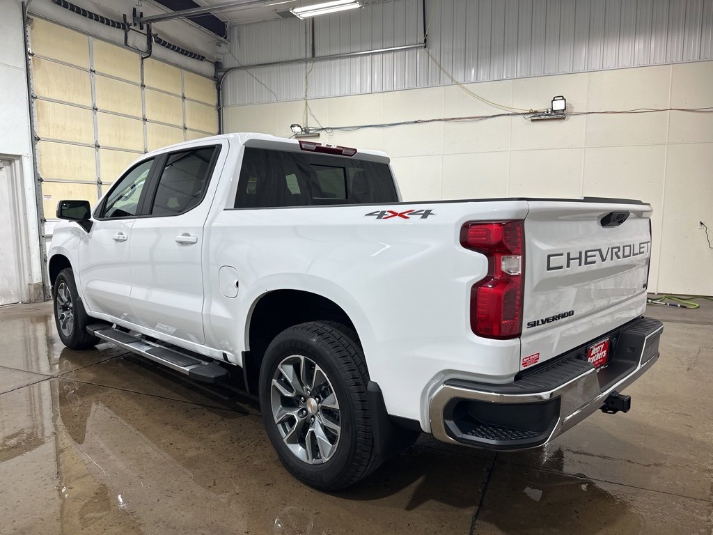 2026 Chevrolet Silverado 1500 LT1 photo 4