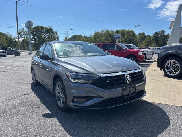 2020 Volkswagen Jetta R-Line photo 2