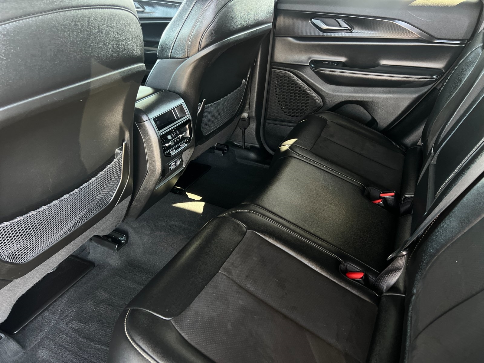 2024 Jeep Grand Cherokee Altitude X photo 11